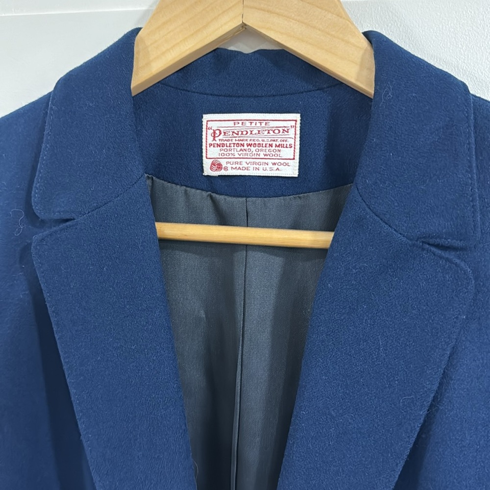 Petite Pendleton 100% Virgin Wool Navy Blazer - image 3